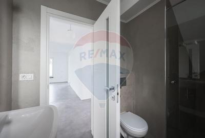 De închiriat casă renovată 2023, 5 camere, pericentral - 22