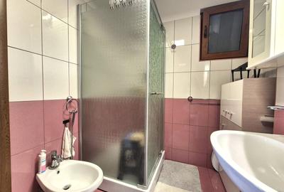 Tractoru, zonă liniștită de case, apartament spațios 3 camere cu garaj - 11