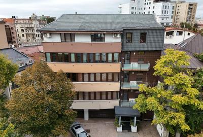 Birou, 1200 mp în Cotroceni