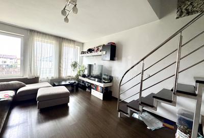 Apartament cu 4 camere semidecomandat, mobilat în Europa