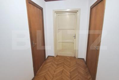 Vilă cu priveliște spre Tâmpa, în zonă liniștită din Brașov - 14