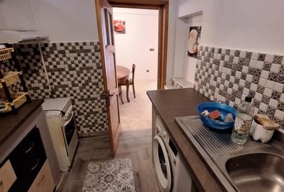 Zona Trocadero , imobil 90 mp., IDEAL BIROURI, curte - 7