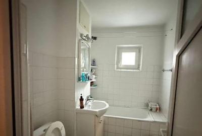 Apartament 4 camere decomandate zona Poarta 6 - 8