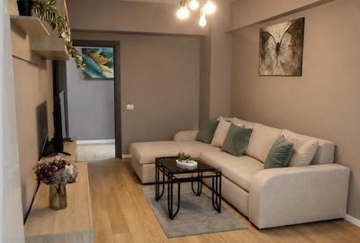 Apartament cu 2 camere decomandat în Politehnica