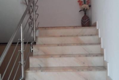 Izbiceni-Damaroaia-Casa Presei,P+E+M,zona verde,aerisita,casa luminoasa,6 camere - 11