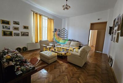 Apartament 7 Camere de vanzare Victoriei 218 mp - 2