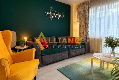 Apartament cu 3 camere decomandat, mobilat în Central