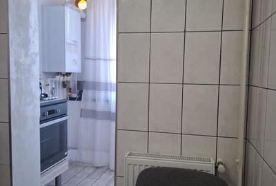 Micro 17, 2 camere amenajate modern, mobilate Pret 400 Euro - 9