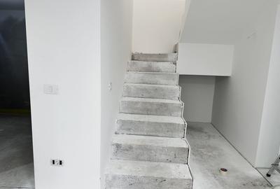 Casă individuală de vanzare  cu garaj și curte proprie – Hălchiu - 12