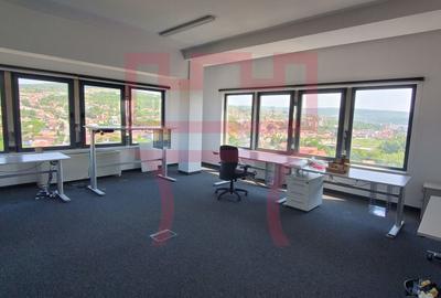 Birou, de 200 mp, în Gară