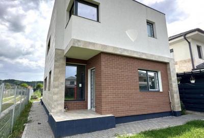 Casa Individuală finisată  , 450mp teren, FLORESTI - 1