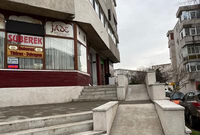 Spațiu comercial, 106 mp în Casa de Cultură