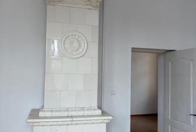 Unirii Inchiriez ap 3 cam nemobilat et 1 Vila recent renovat pentru birou parcar - 3