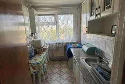 Bld Ctin Brancoveanu,ap 3 camere,cf1,bloc 1970/ 95.000euro - 1