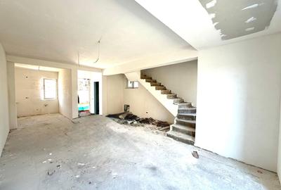 Casă individuală cu 4 camere în Giroc