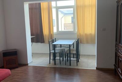 Apartament Miroslava Family Mall liber, 100 ml fata de statia de autobuz - 1