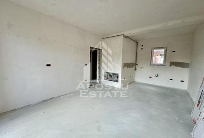 Apartament cu 2 camere semidecomandat în Giroc