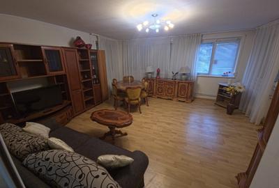 Faleza Nord apartament 3 camere decomandat - 1