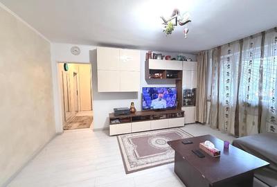 Apartament cu 3 camere semidecomandat în Drumul Taberei