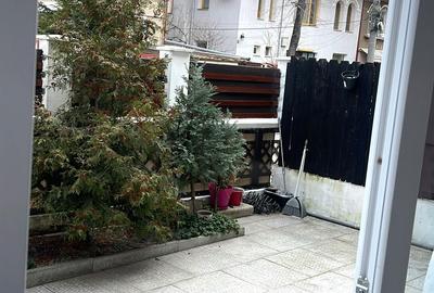 Casa  - zona  centrala - gradina proprie - 10
