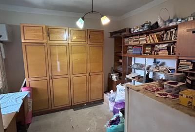Casa 3 camere Zona Centrala, constructie caramida si boltari. - 2