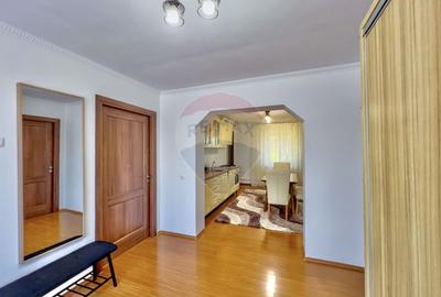 Casa cu 3 camere si 1500mp teren de inchiriat in Faget - 10