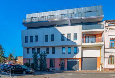 Apartament ultracentral de excepție,  pentru familie sau investiție - 1