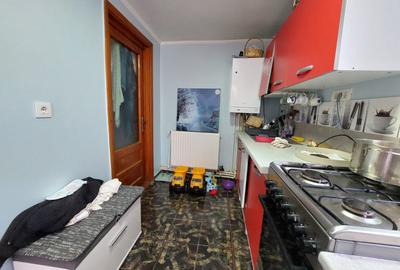 CASA 6 CAMERE  |  ZONA DACIA  |  SCOALA SPORTIVA Nr. 1 - 10