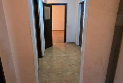 Calea Rahovei. Sector 5. Bloc 1986 | Etaj 3/4 | Centrală proprie - 8