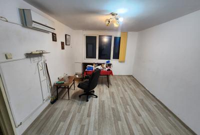 Apartament 4 camere decomandat Berceni - 1