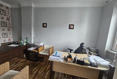 Apartament ultracentral, 80 mp utili, 3 camere, pentru locuit sau birou! - 8