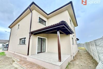 Duplex cu 5 camere în Moșnița Nouă