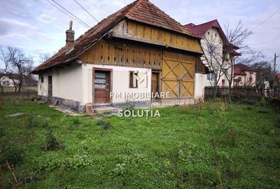 Casă de vânzare cu 10 ari teren -Central-Miresu Mare! - 1