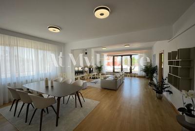 Penthouse superb, spatios cu 5 camere, mobilat partial, 3 parcari, terasa 157mp - 1