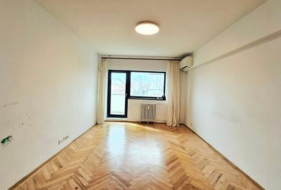 Eleganță pe Splaiul Unirii | Vedere Radu Vodă | Bloc 1996 | Renovat Integral! - 1