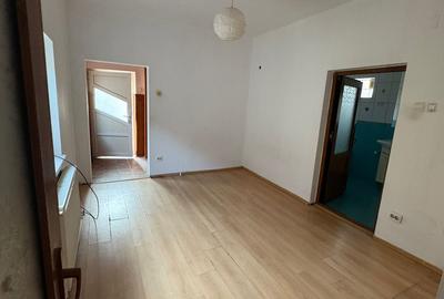 Casa de vânzare - Constanta - 6 CAMERE- 203 mp. totali - 8