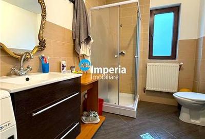 Casa 8 camere, 3 bai, canalizare, 300 teren Tineretului  Lunca Cetatuii - 5
