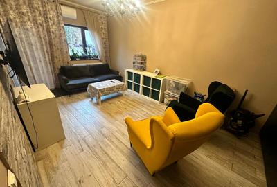 Apartament cu 2 camere decomandat, mobilat în Central