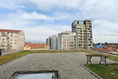 Cladire mixta de birouri si spatii comerciale - Comision 0% - 18