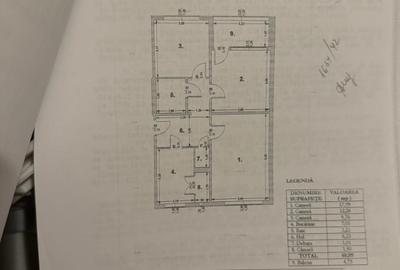 Apartament cu 3 camere semidecomandat în Berceni