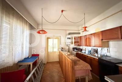 Casa de vanzare cu 446 mp teren si garaj, situata in zona centrala - 5