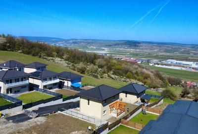 Vand casa individuala comision 0% - 12