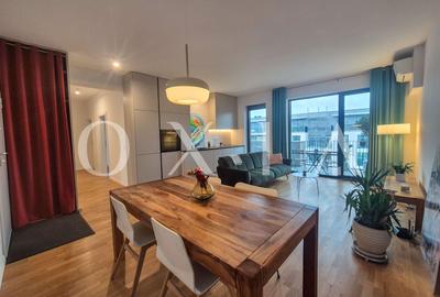 Apartament cu 3 camere semidecomandat, mobilat în Central