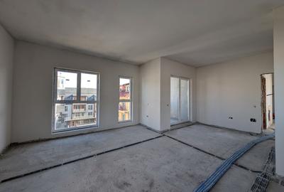 Apartament cu 3 camere decomandat în Florești