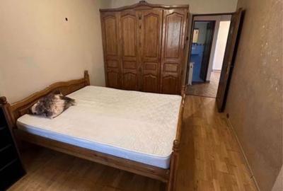 Apartament cu 3 camere decomandat în Păcurari
