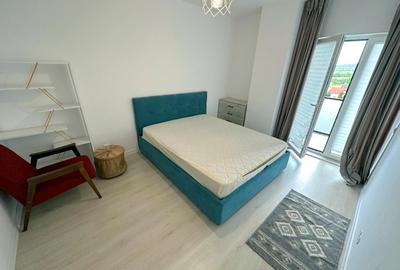 Apartament cu 2 camere semidecomandat, mobilat în Bună Ziua