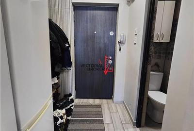 Titan, Bld 1 Decembrie, 8 min metrou Costin Georgian - 8