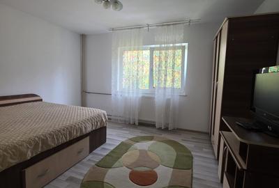 Decebal, 2 camere, 5 min metrou Muncii, loc parcare, 65 mp,  renovat recent - 1