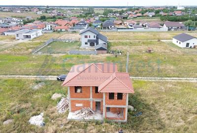 Casa spatioasa cu etaj la rosu de vanzare, Cihei, Bihor - 6