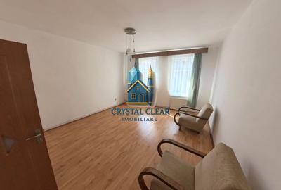 Două case în curte comună, 6 camere + 385 teren - zona semicentrală - 24